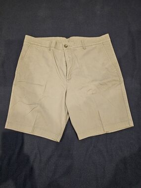 Roundtree & Yorke Men's Grey Flat Front Shorts